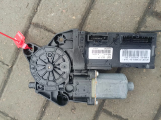 моторчик стеклоподъемника передний левый Renault Scenic 2 поколение (2003 - 2006)