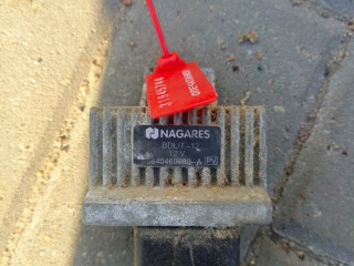 реле накала свечей Renault Megane 2 поколение (2002 - 2006), 9640469680A