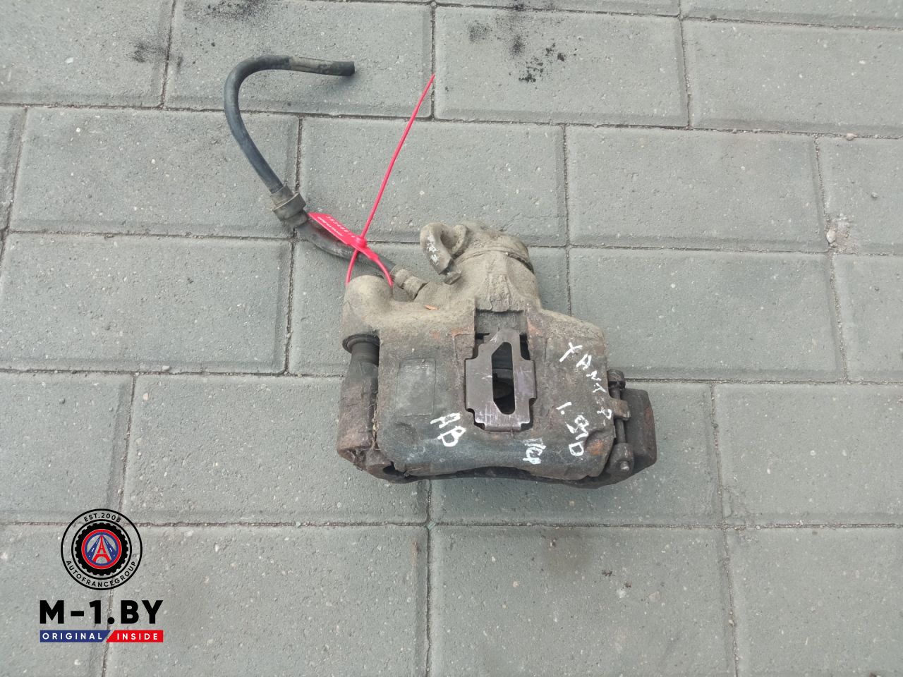 суппорт передний правый Citroen Xantia 1 поколение (1992 - 1998), 1.9 л., дизель - фото №1