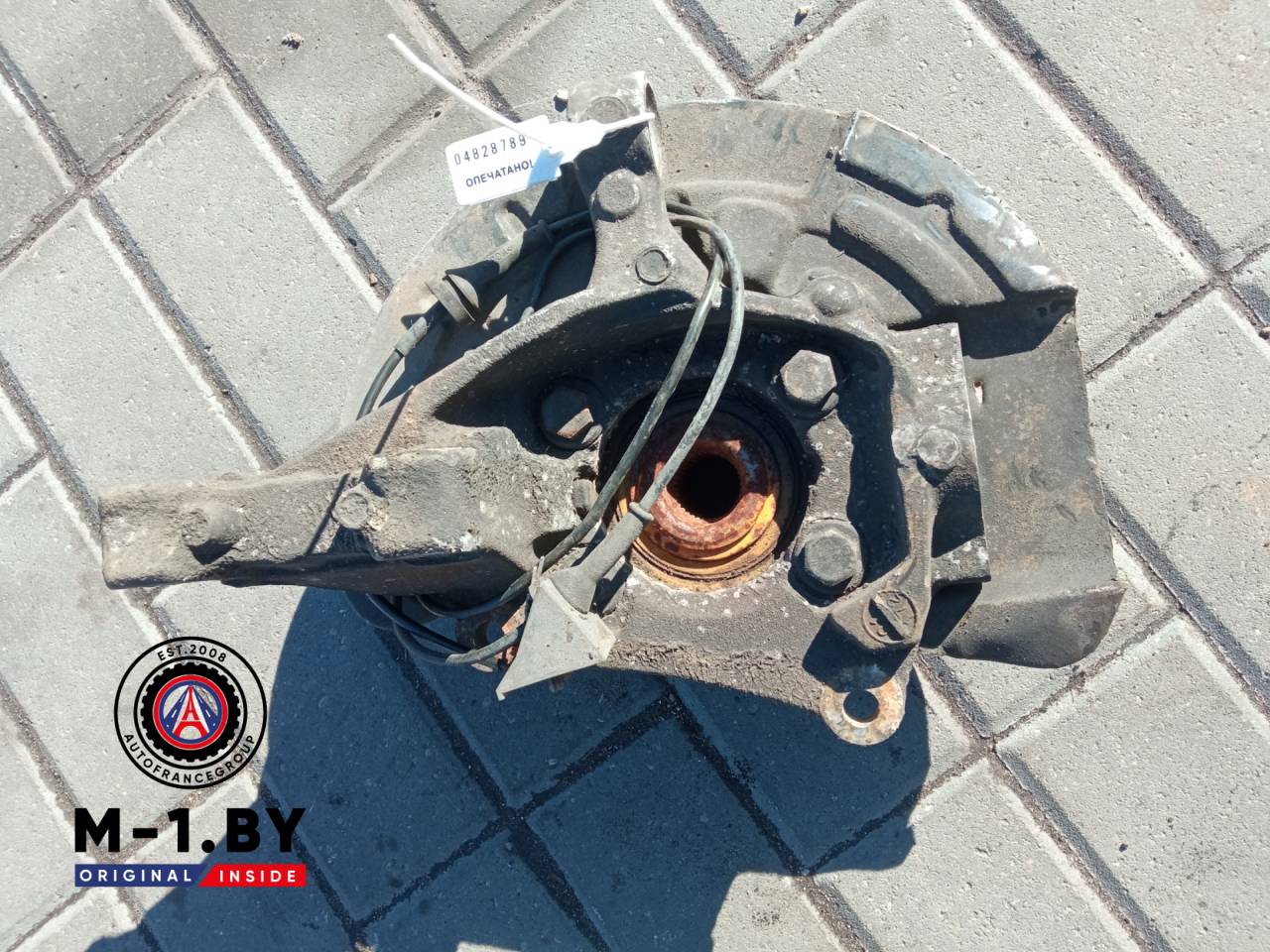 ступица передняя правая Volvo XC70 2 поколение (2000 - 2005) - фото №1