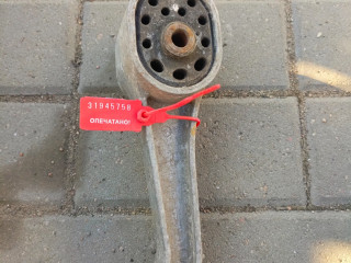 подушка крепления КПП SEAT Alhambra 1 поколение (1996 - 2000), 7M0399201