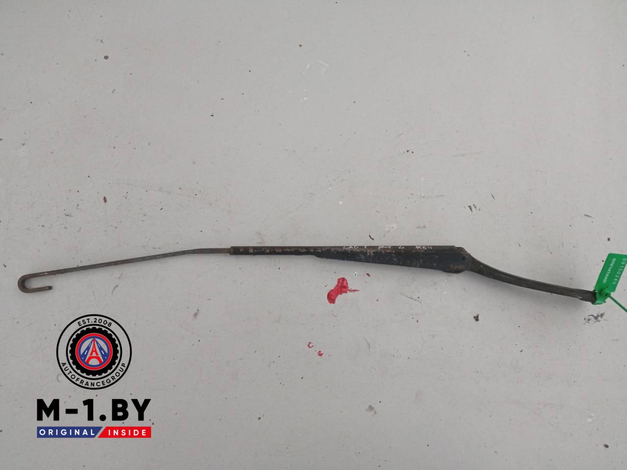 щеткодержатель (поводок стеклоочистителя, дворник) Renault Laguna 1 поколение (1993 - 1998) - фото №1