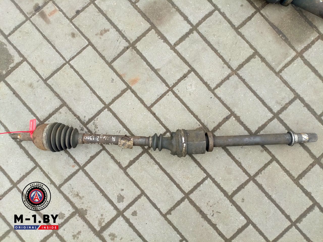 полуось передняя правая (приводной вал, ШРУС) Renault Megane 2 поколение (2002 - 2006), 1.9 л., дизель - фото №1