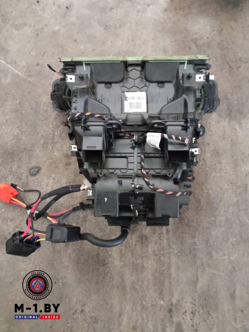 корпус отопителя (печки) Renault Scenic 3 поколение (2009 - 2012), 271101437R - фото №1