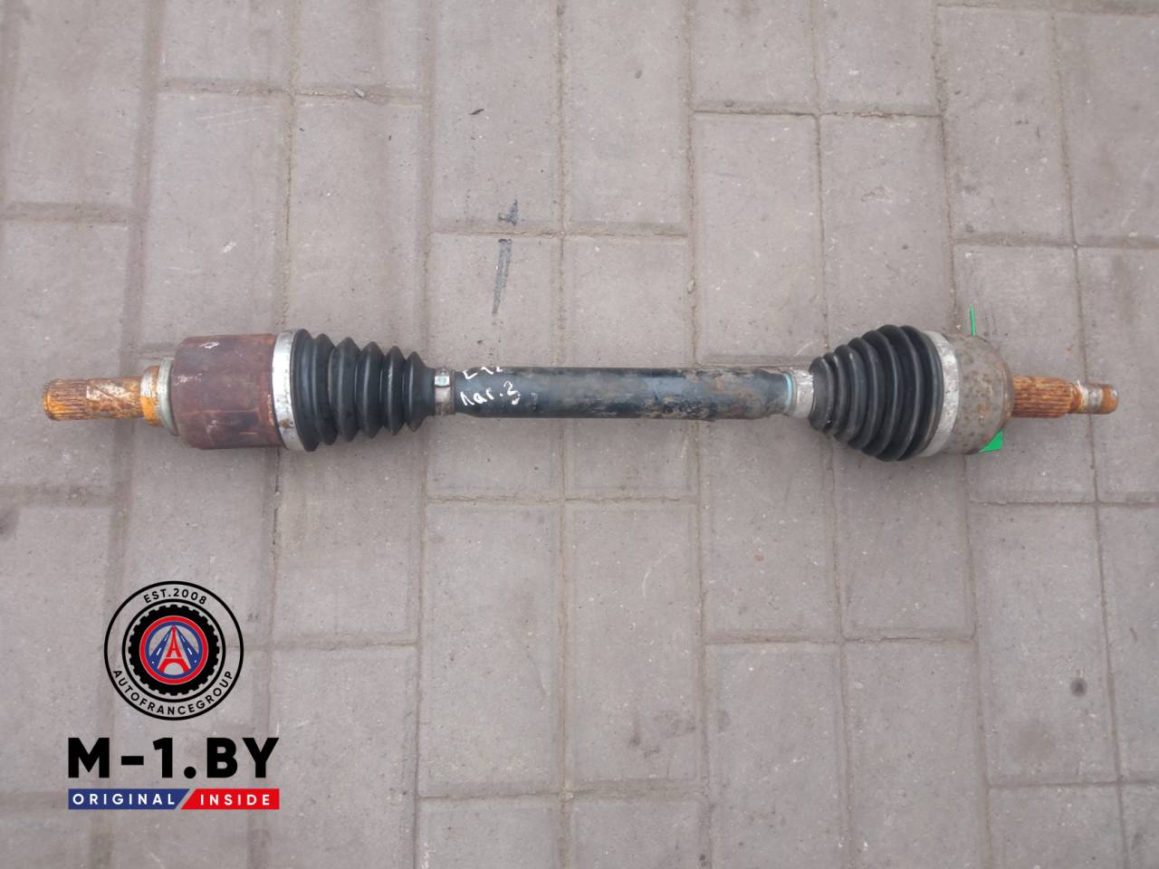полуось передняя левая (приводной вал, ШРУС) Renault Laguna 3 поколение (2007 - 2012) - фото №1
