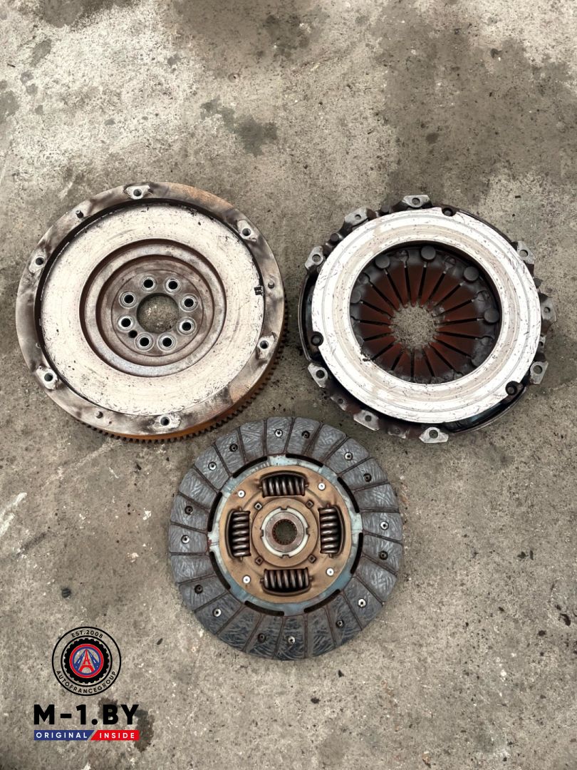 комплект сцепления Citroen C5 2 поколение (2008 - 2017), 2.0 л., дизель - фото №1