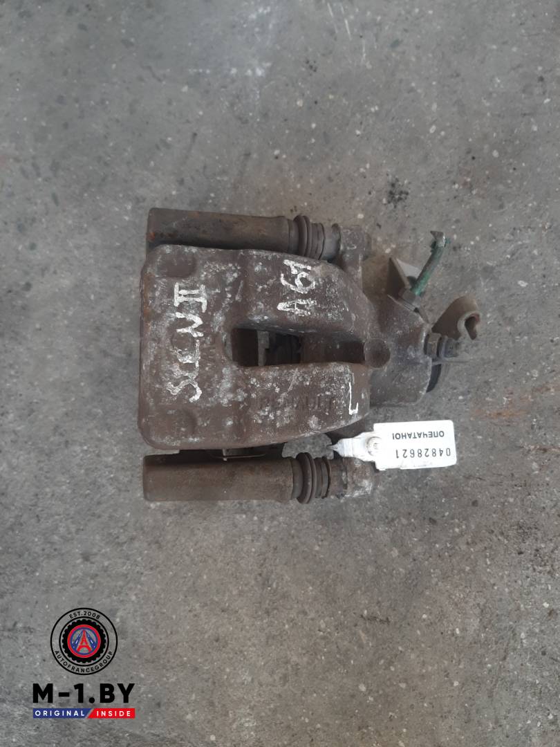 суппорт задний левый Renault Scenic 2 поколение (2003 - 2006) - фото №1