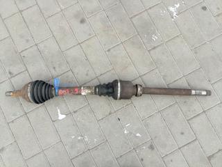 полуось передняя правая (приводной вал, ШРУС) Peugeot 607 1 поколение (2000 - 2004)