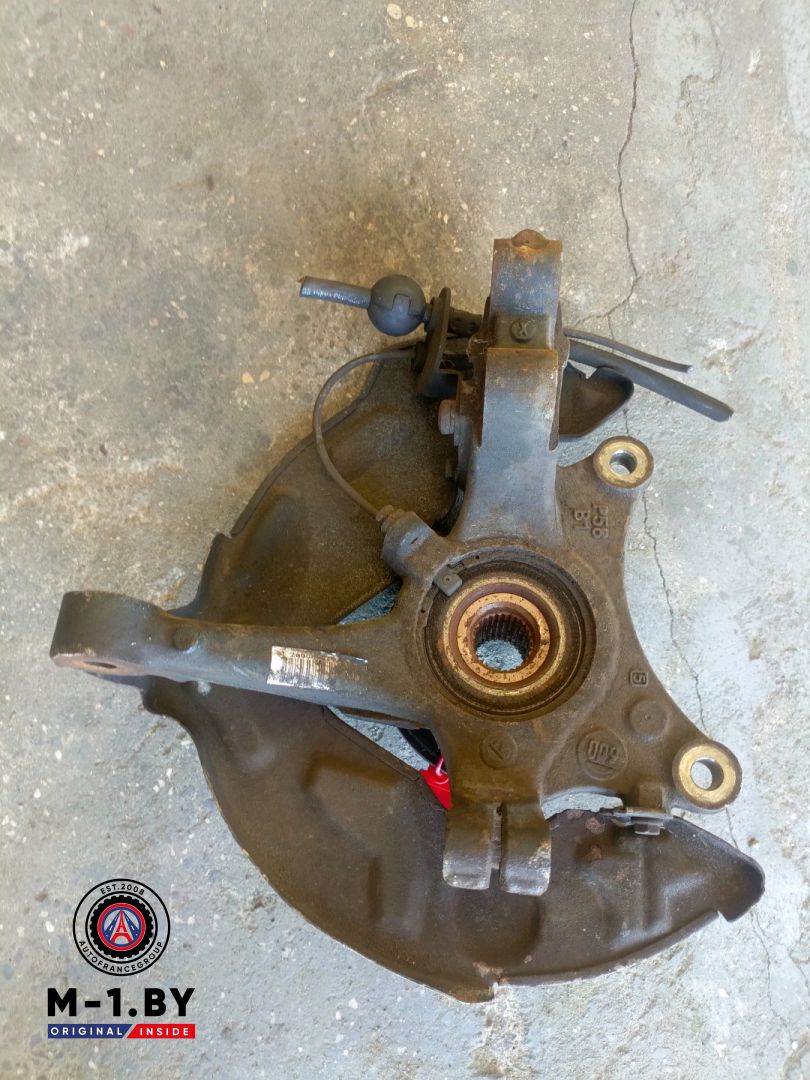 ступица передняя правая Peugeot 508 1 поколение (2010 - 2014) - фото №1