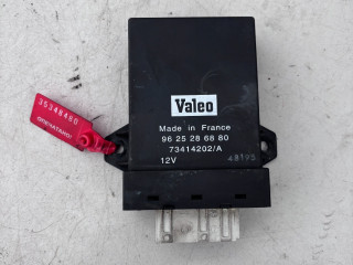 блок управления вентилятором (реле) Peugeot 806 1 поколение [рестайлинг] (1998 - 2002), 1.9 л., дизель, 9625286880