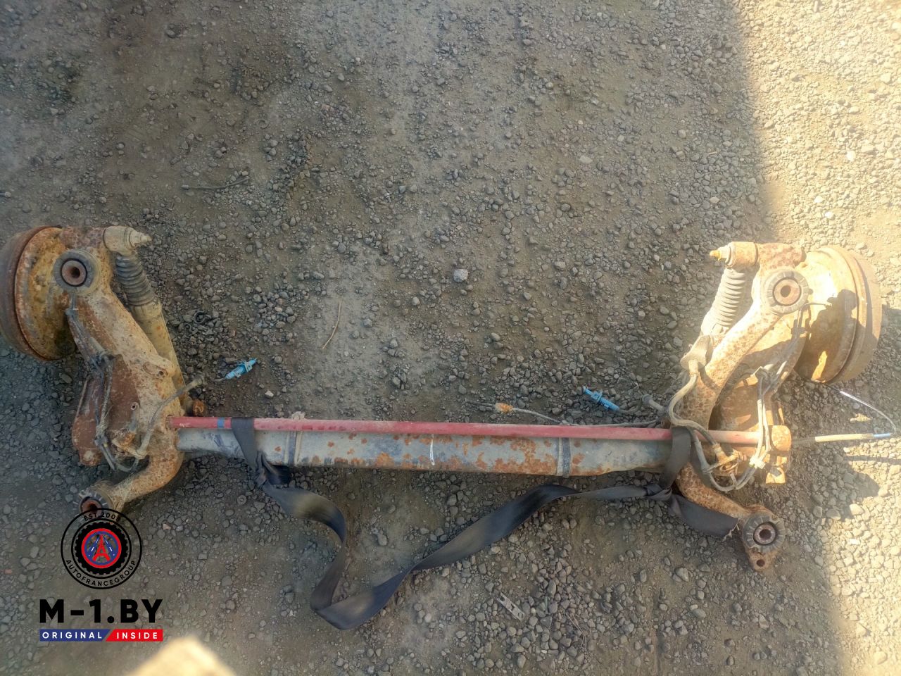 балка подвески задняя Peugeot 206 1 поколение (1998 - 2003) - фото №1