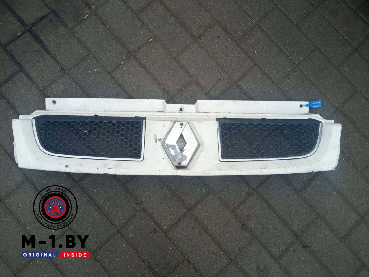 решетка радиатора Renault Trafic 2 поколение (2001 - 2006), 8200204452 - фото №1