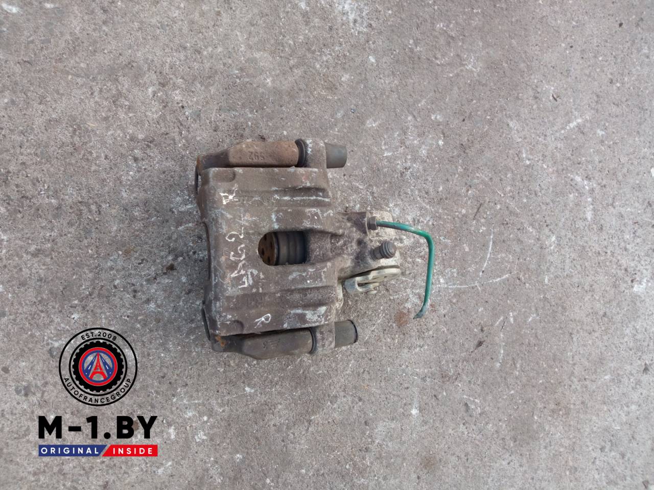 суппорт задний правый Renault Laguna 2 поколение (2001 - 2005) - фото №1