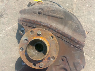 ступица передняя правая BMW X5 E53 (1999 - 2003), 3.0 л., бензин