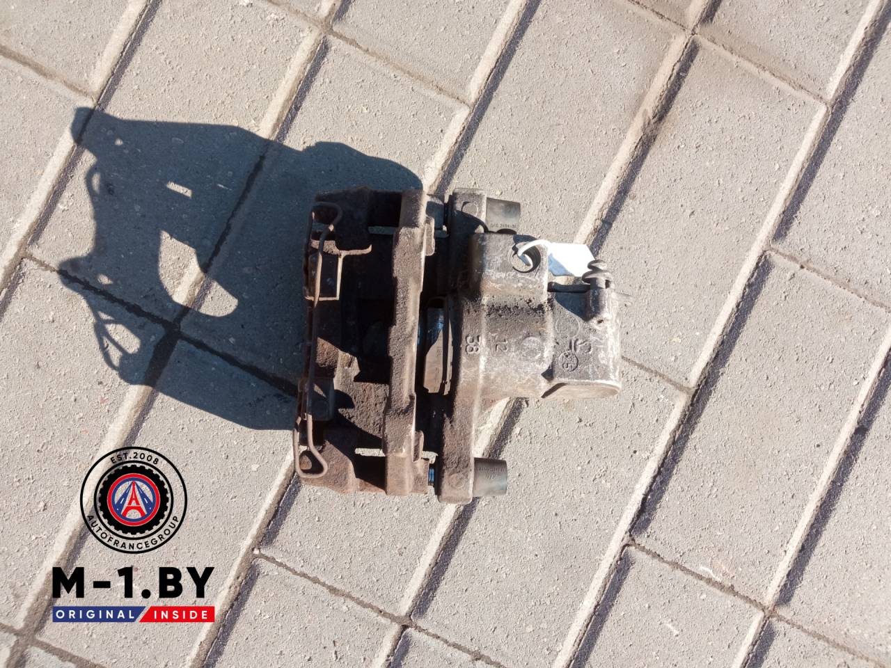 суппорт задний правый Renault Espace 4 поколение (2002 - 2006) - фото №1