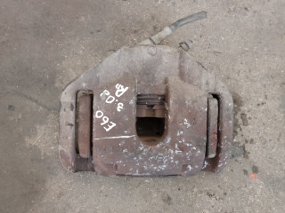 суппорт передний правый BMW 5 серия E60/E61 2003, 3.0 л., дизель, универсал