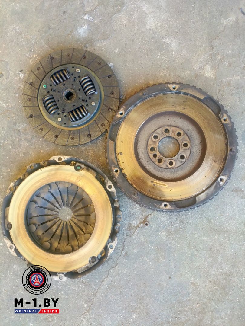 комплект сцепления Peugeot 307 1 поколение (2001 - 2005), 2.0 л., дизель, 9629580010 - фото №1