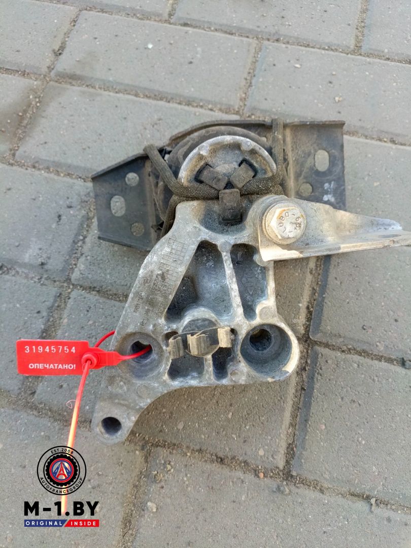кронштейн двигателя Renault Laguna 3 поколение (2007 - 2012), 2.0 л., дизель, 112100004R - фото №1