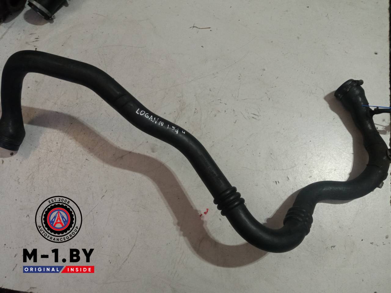 патрубок интеркулера Renault Logan 1 поколение (2004 - 2009), 1.5 л., 8200889766 - фото №1