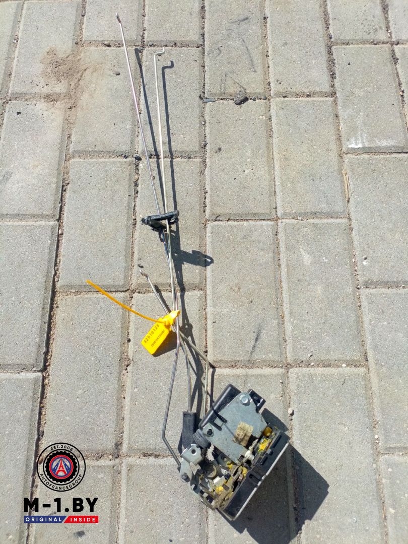 замок двери задней правой Renault Sandero 1 поколение (2009 - 2014) - фото №1