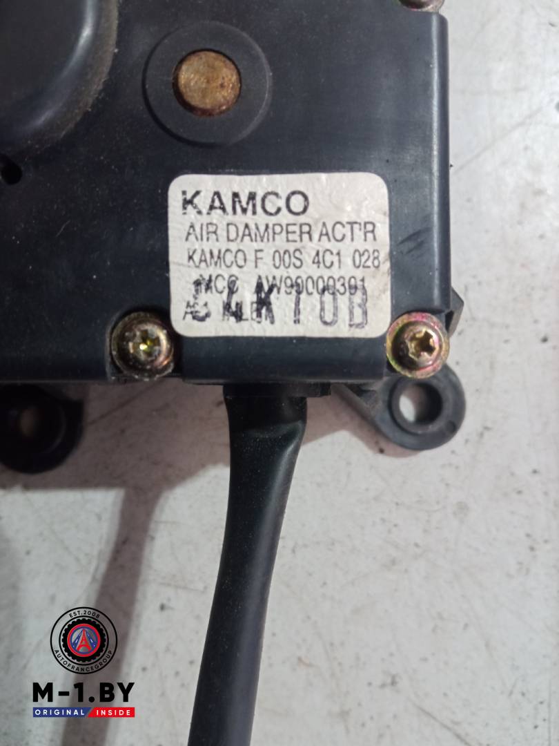 моторчик заслонки печки Hyundai H-1 Starex (1997 - 2004), AW90000301 - фото №1