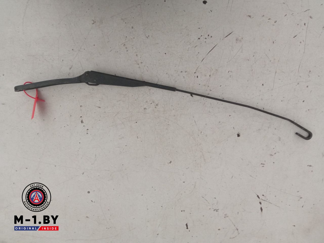 щеткодержатель (поводок стеклоочистителя, дворник) Renault Trafic 2 поколение (2001 - 2006), 7700311582 - фото №1