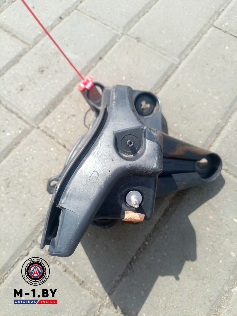 Крепление бампера заднего Peugeot 3008 1 поколение (2010 - 2013), 9683195680 - фото №1