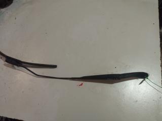 щеткодержатель (поводок стеклоочистителя, дворник) Renault Megane 2 поколение (2002 - 2006), 8200417219