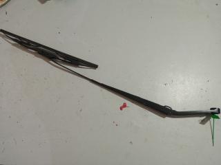 щеткодержатель (поводок стеклоочистителя, дворник) Nissan NV200 1 поколение (2009 - 2025)