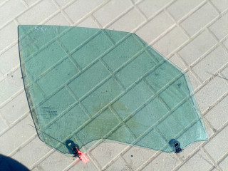 стекло двери передней правой Renault Scenic 4 поколение (2016 - 2020)