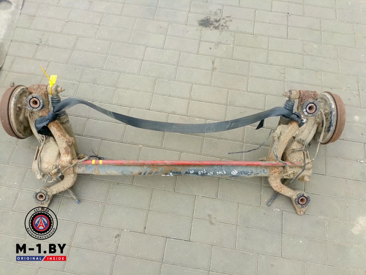 балка подвески задняя Peugeot 206 1 поколение (1998 - 2003), хетчбэк 5 дв. - фото №1