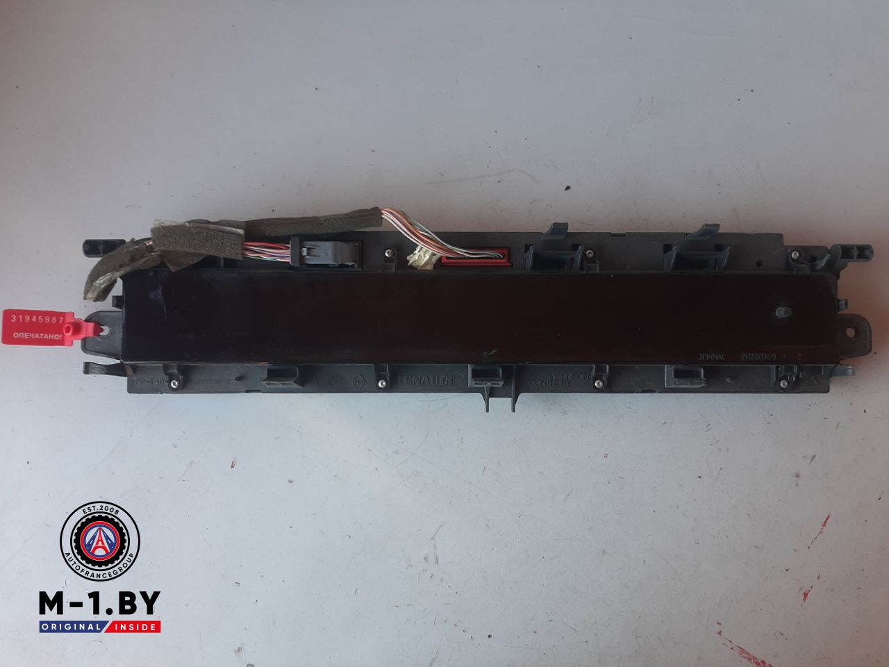 щиток приборов (приборная панель) Renault Scenic 2 поколение (2003 - 2006), P8200787774A - фото №1