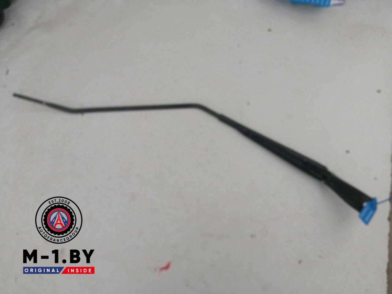 щеткодержатель (поводок стеклоочистителя, дворник) Renault Scenic 3 поколение (2009 - 2012), 288810003R - фото №1