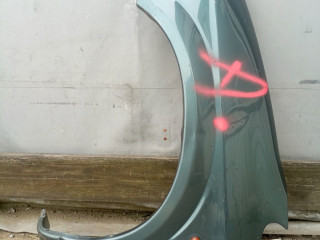 крыло переднее левое Chrysler Voyager 4 поколение [рестайлинг] (2004 - 2007)