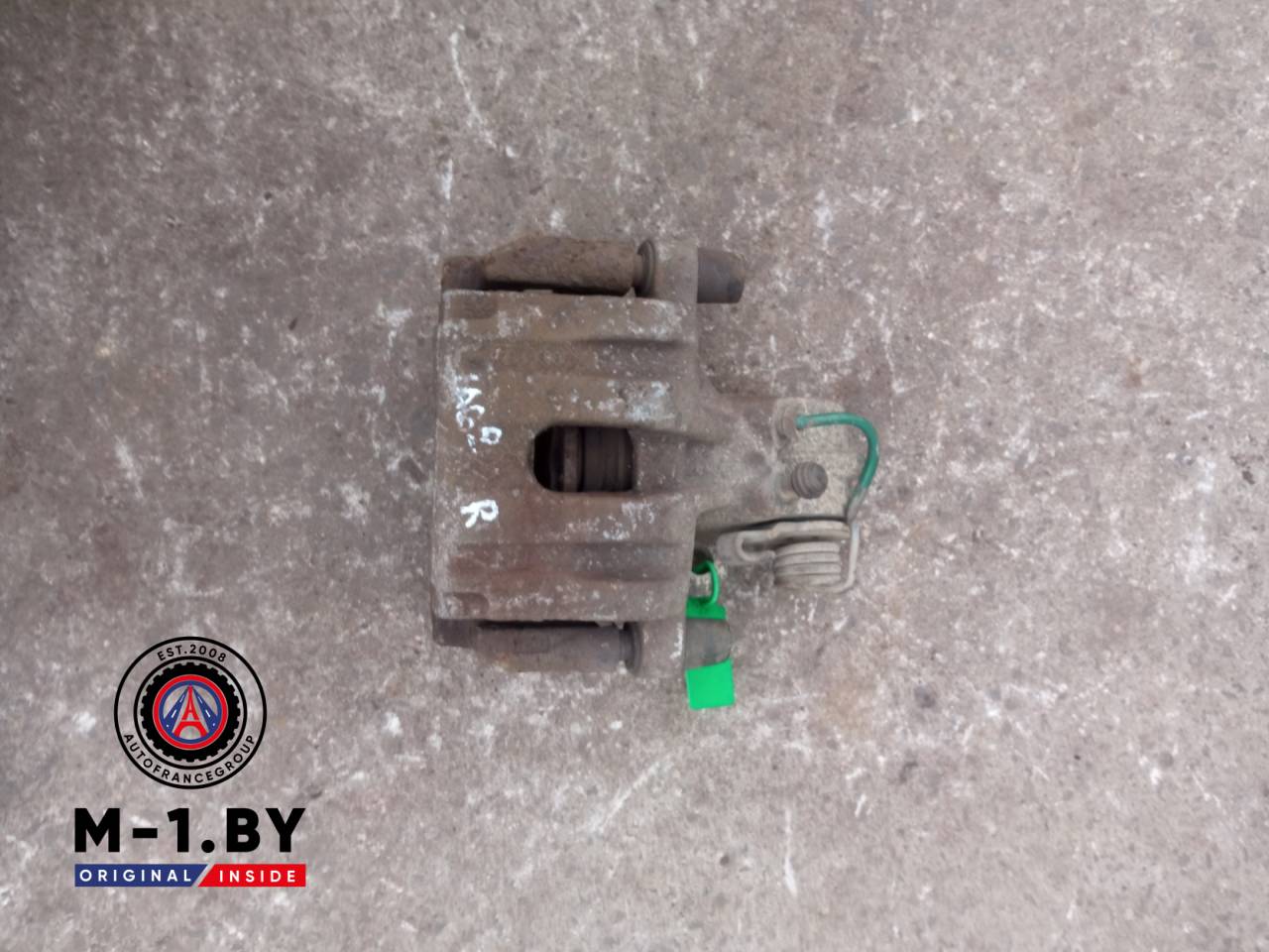 суппорт задний правый Renault Laguna 2 поколение (2001 - 2005) - фото №1