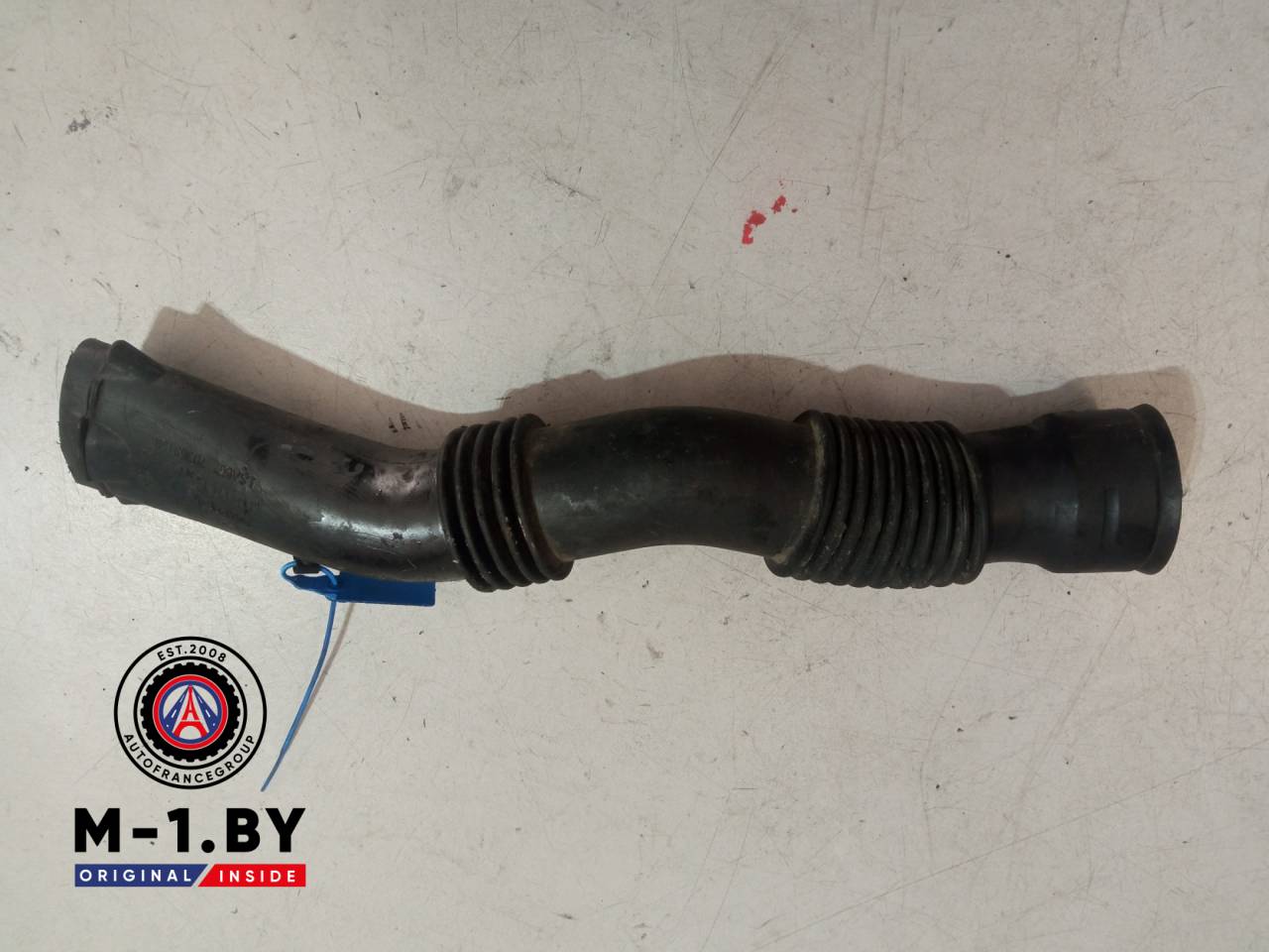 патрубок воздушного фильтра Renault Duster 1 поколение (2010 - 2015), 70369468 - фото №1