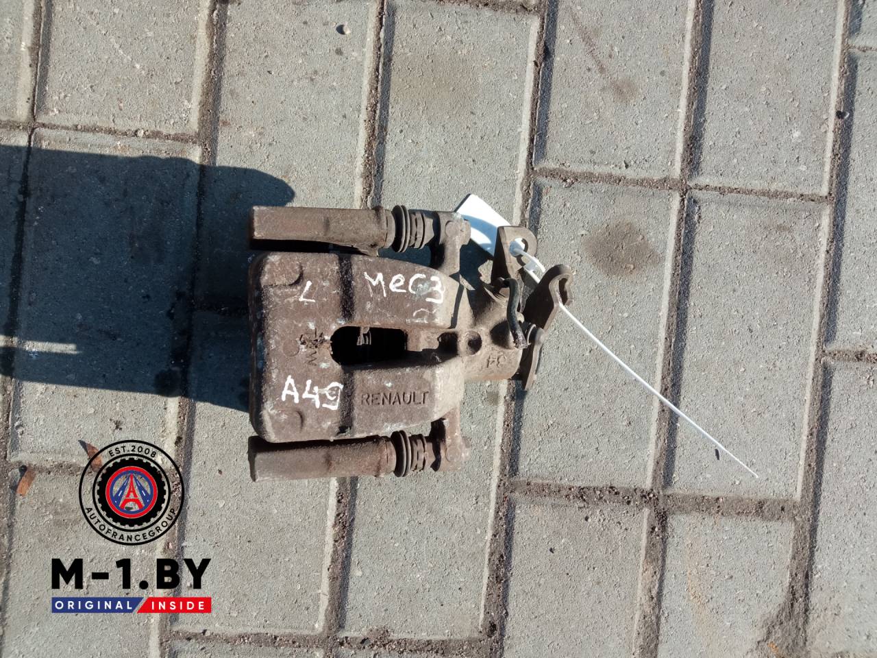 суппорт задний левый Renault Megane 3 поколение (2008 - 2014) - фото №1