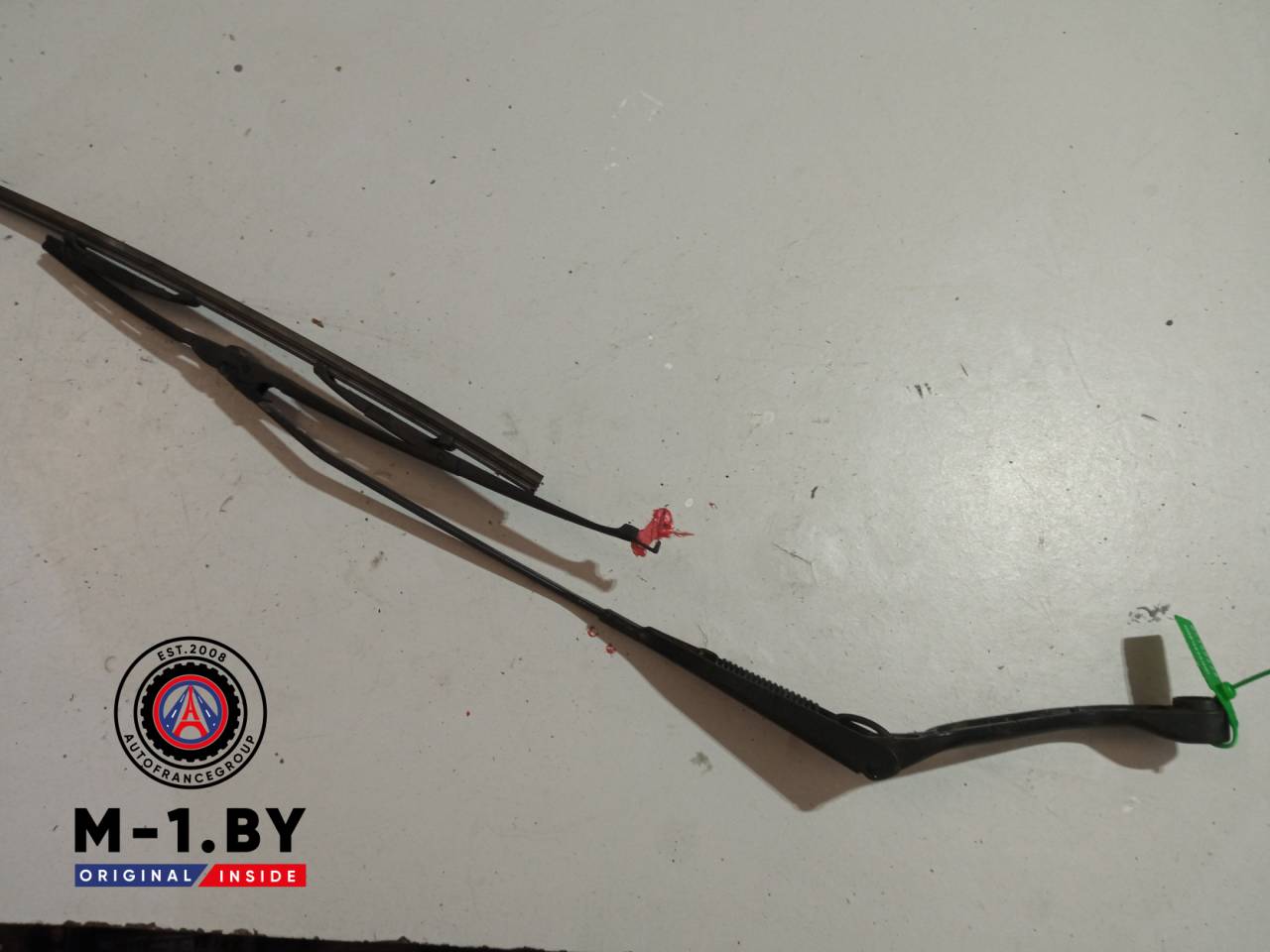 щеткодержатель (поводок стеклоочистителя, дворник) Volvo V70 2 поколение (2000 - 2005), 9169315LH - фото №1