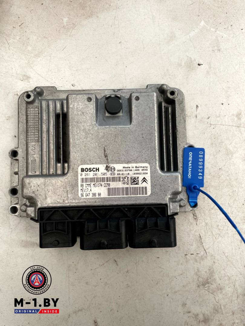 блок управления двигателем Peugeot 308 T7 (2007 - 2011), 1.6 л., бензин, 0261201505 - фото №1