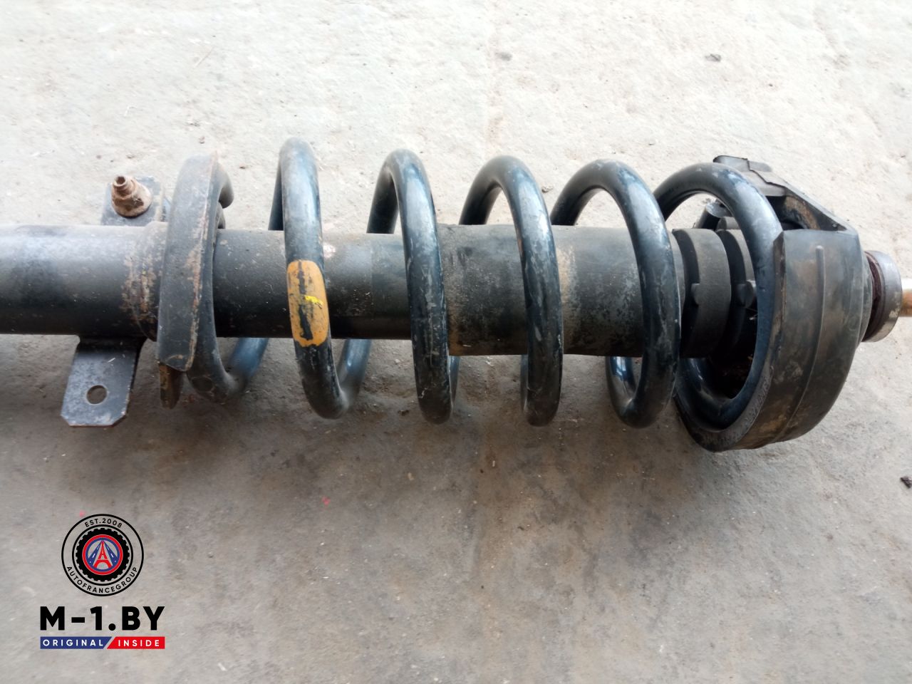 стойка передняя правая Renault Trafic 2 поколение (2001 - 2006) - фото №1