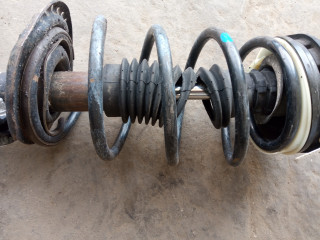 стойка передняя левая Renault Megane 2 поколение (2002 - 2006), 8200222463