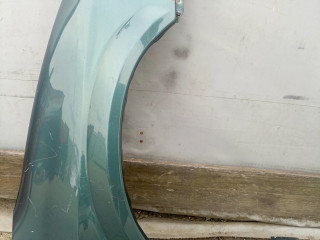 крыло переднее правое Chrysler Voyager 4 поколение [рестайлинг] (2004 - 2007)