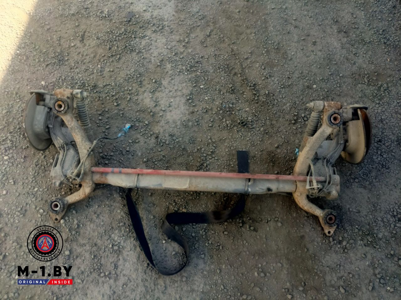 балка подвески задняя Peugeot 206 1 поколение (1998 - 2003) - фото №1