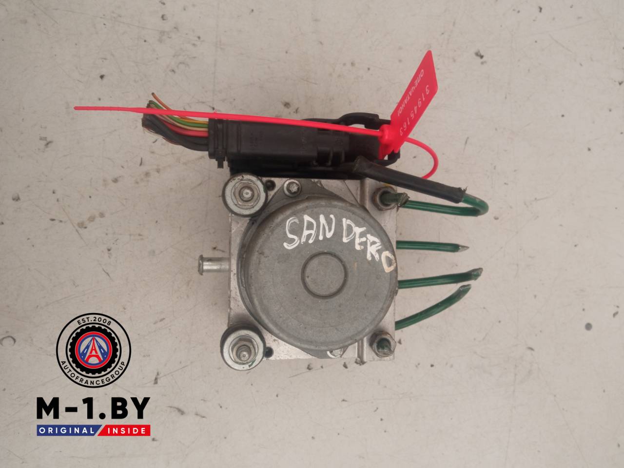 блок ABS Renault Sandero 1 поколение (2009 - 2014) - фото №1