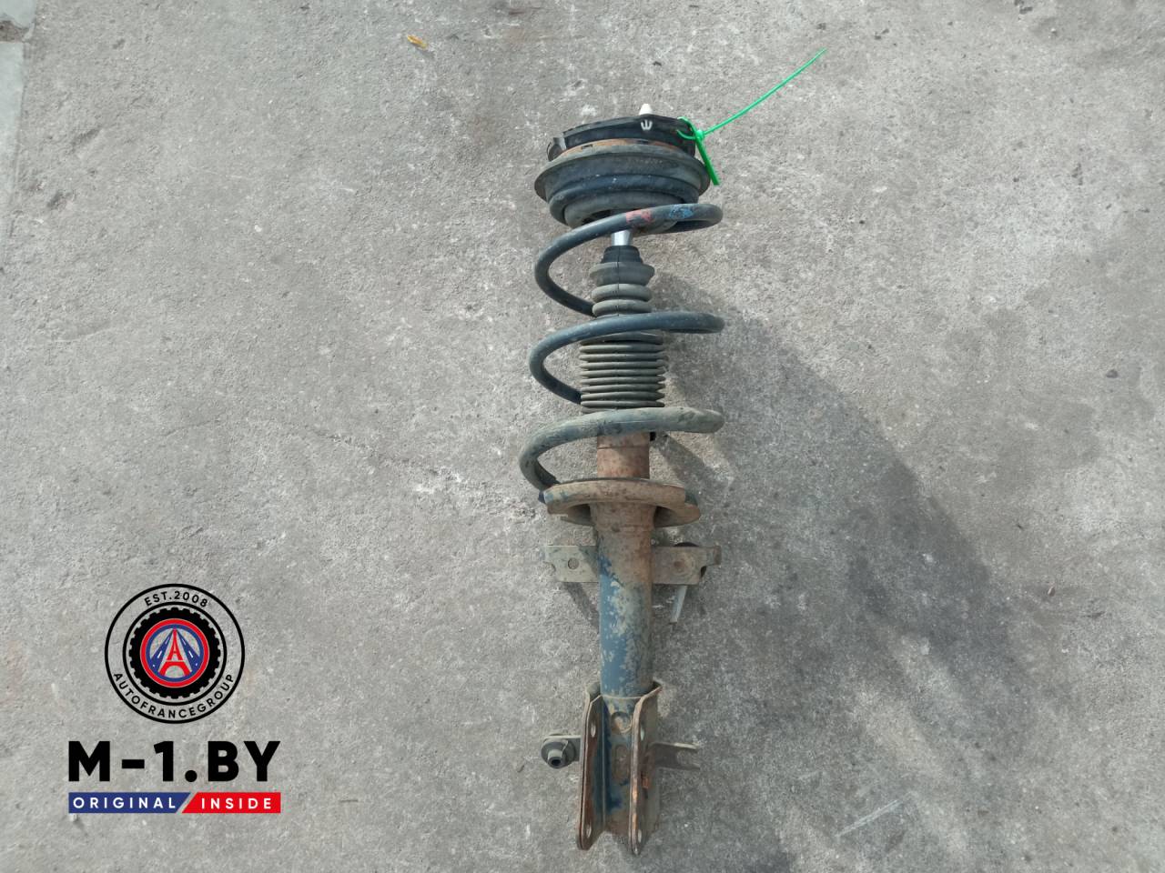 стойка передняя левая Renault Laguna 2 поколение (2001 - 2005) - фото №1