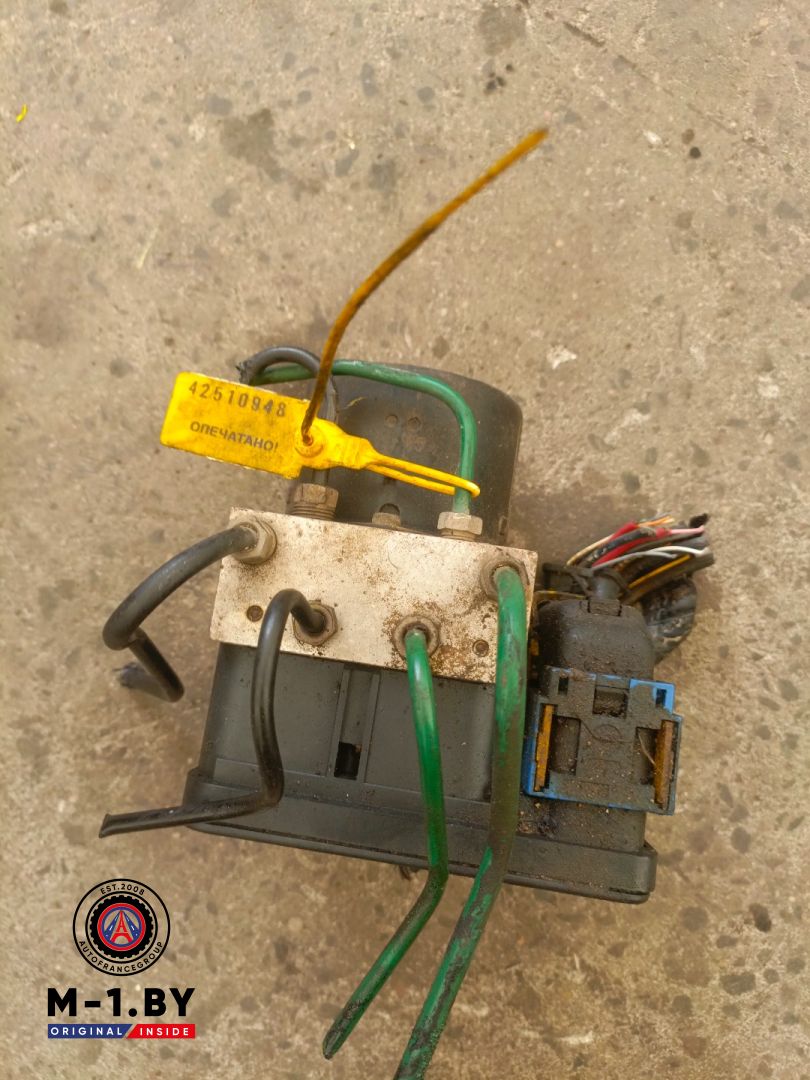 блок ABS Renault Espace 4 поколение (2002 - 2006), 8200159837C - фото №1