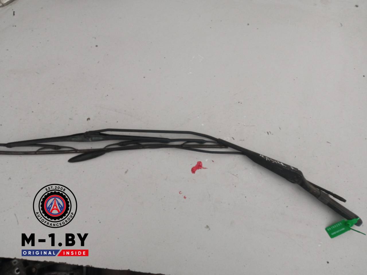 щеткодержатель (поводок стеклоочистителя, дворник) Renault Trafic 2 поколение (2001 - 2006), 80005697B - фото №1