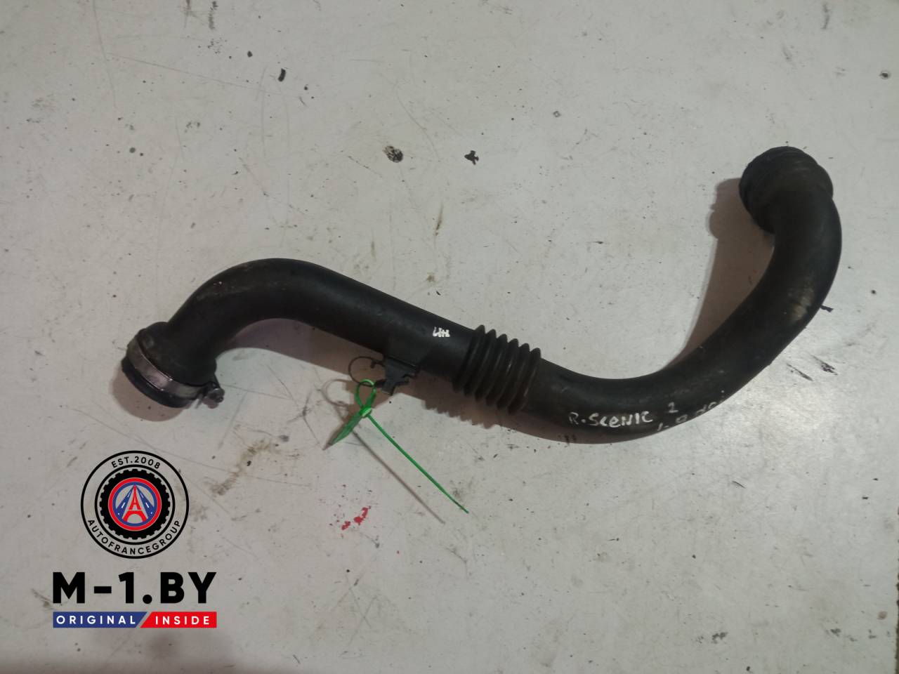 патрубок интеркулера Renault Scenic 2 поколение (2003 - 2006) - фото №1