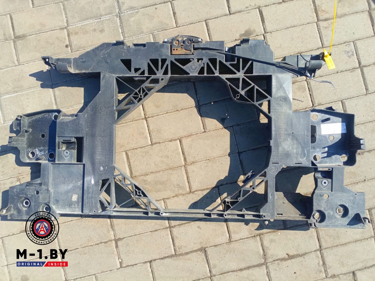 передняя панель крепления облицовки (телевизор) Renault Scenic 3 поколение (2009 - 2012), 1.5 л., дизель, 752100007R - фото №1