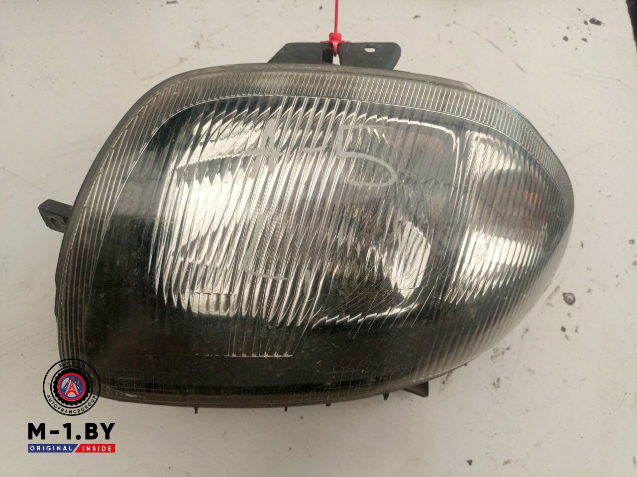 фара левая Renault Clio 2 поколение (1998 - 2002), 7701045995 - фото №1